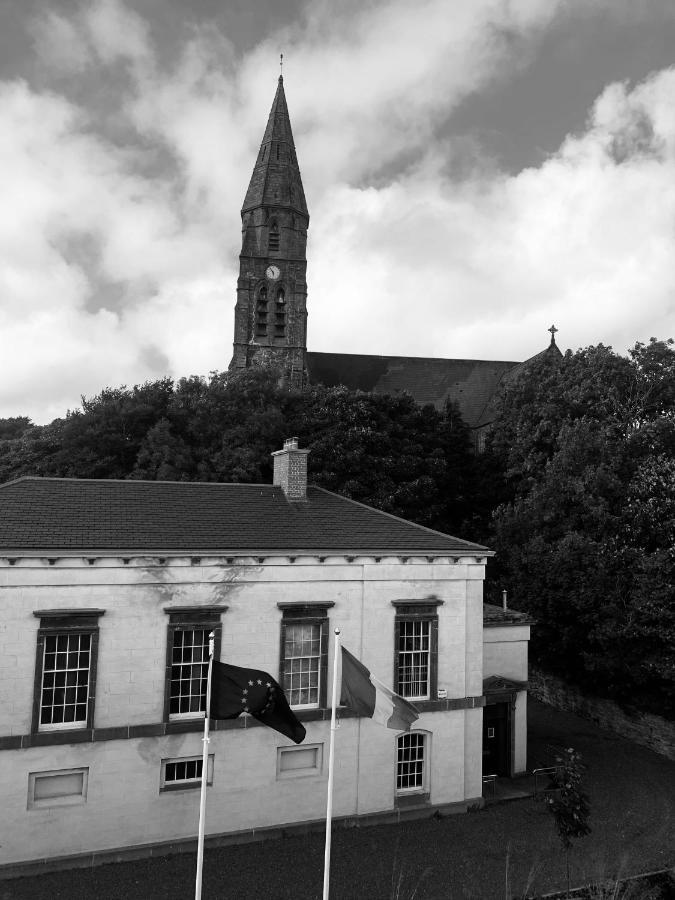 Courthouse View Penthouse 2 Apartamento Clifden Exterior foto